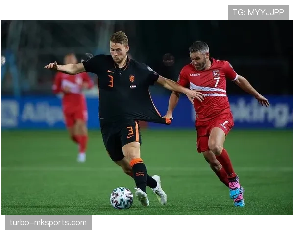 瓦拉内速度制胜，力保球队防线稳如磐石